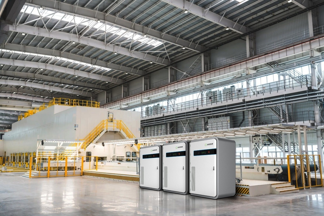 125 KW 야외 액체 냉각 에너지 저장 시스템 데이터 센터 백업용 캐비닛