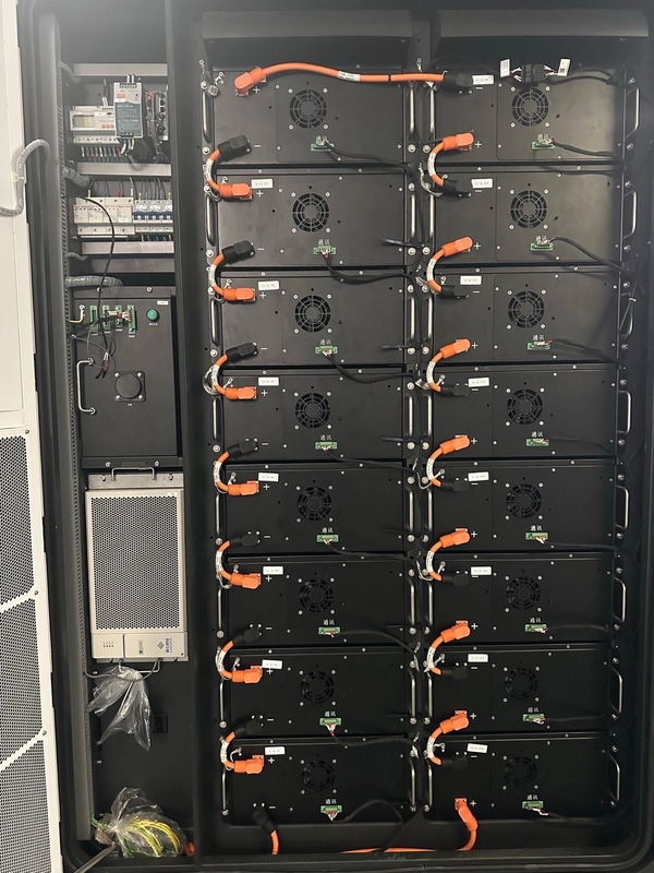 125 KW 야외 액체 냉각 에너지 저장 시스템 데이터 센터 백업용 캐비닛