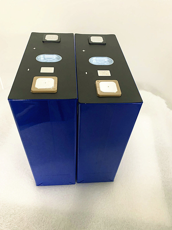 2c LFP 배터리 셀 280ah 산업 및 상업용 Ess 1 조각 미니. 주문 샘플